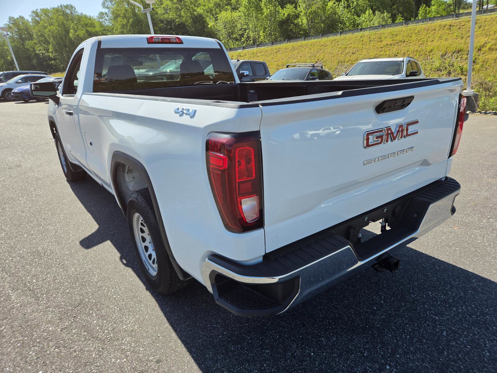 Used 2025 GMC Sierra 1500 Pro w/ Pro Value Package AWD/4WD image 9