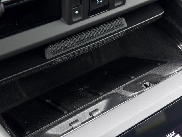 New 2026 Porsche Macan 4 Electric image 22