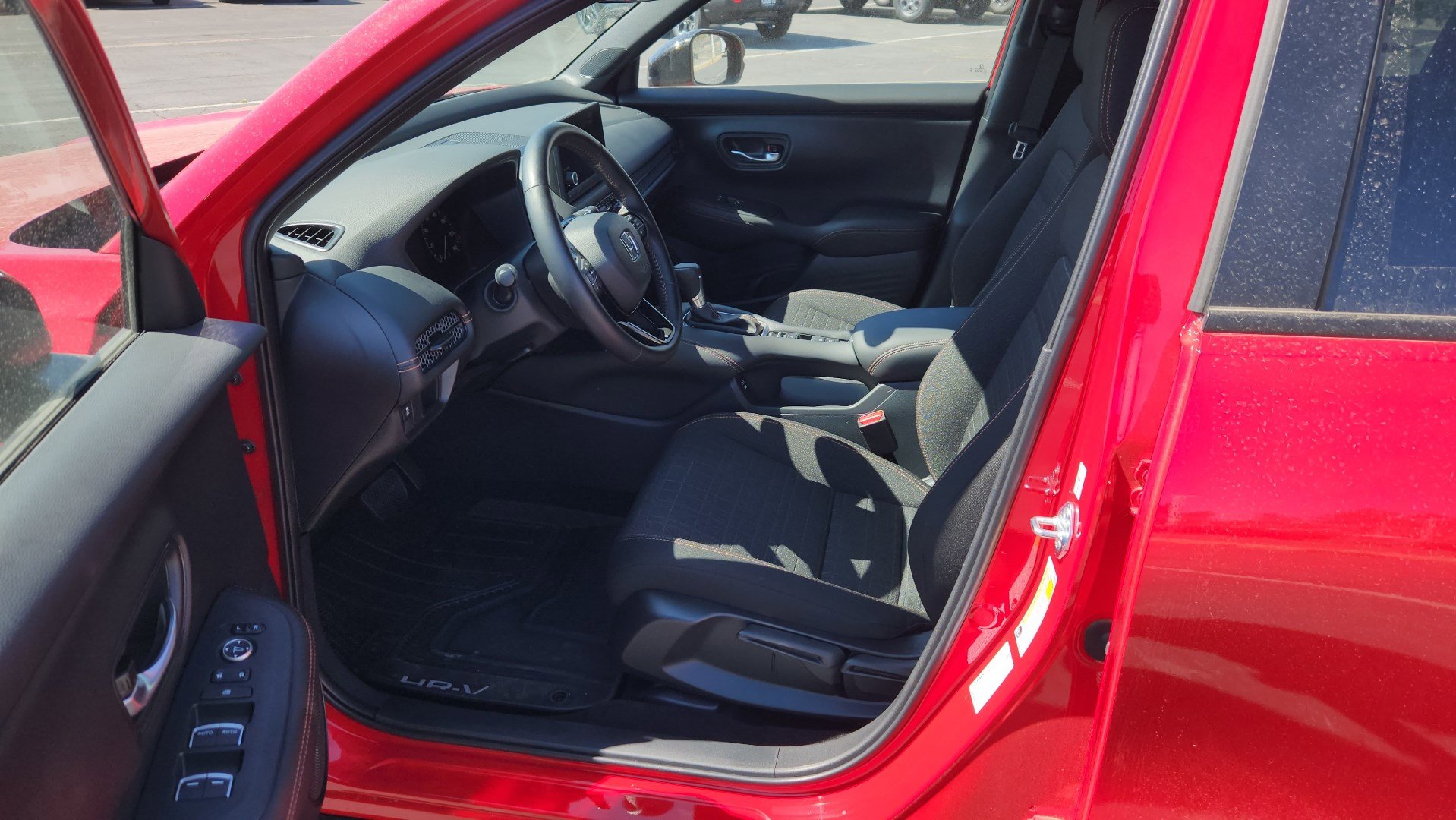 Used 2025 Honda HR-V Sport image 24