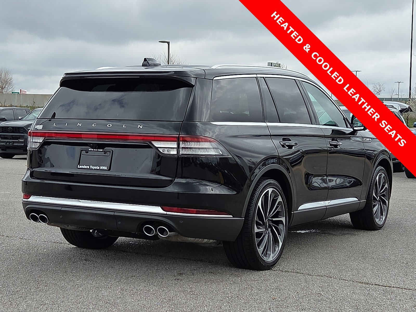 Used 2025 Lincoln Aviator Reserve w/ Equipment Group 201A image 5