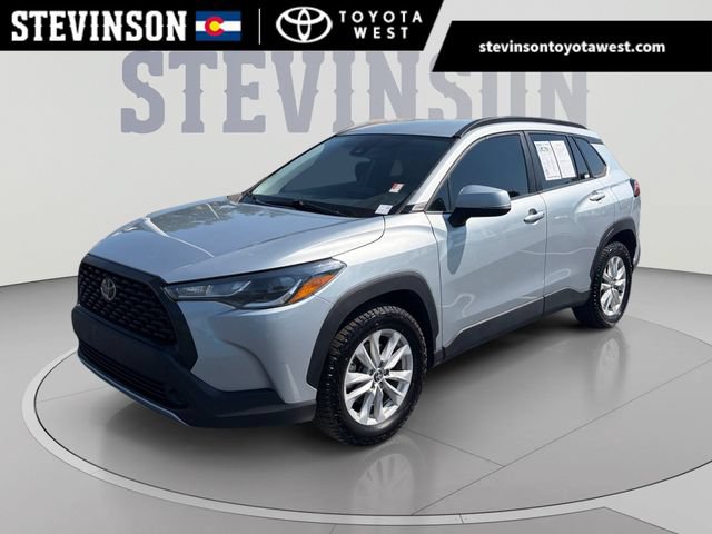 Used 2022 Toyota Corolla Cross LE w/ Black Badges Package (TMS) AWD/4WD image 1