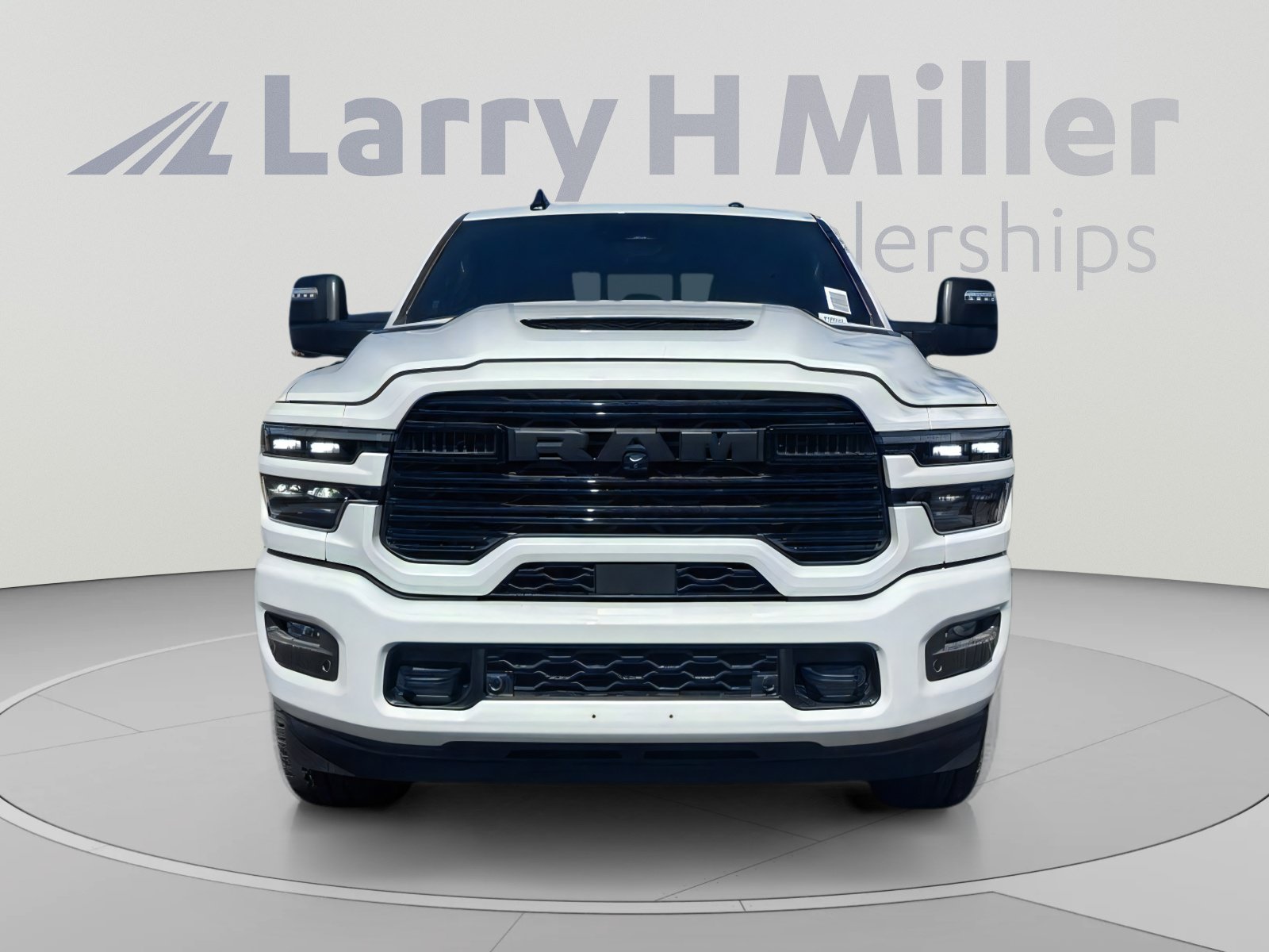 New 2026 RAM 2500 Laramie AWD/4WD image 8