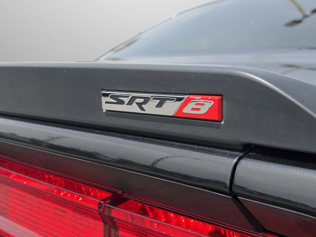 Used 2009 Dodge Challenger SRT8 w/ SRT Option Group II RWD image 16