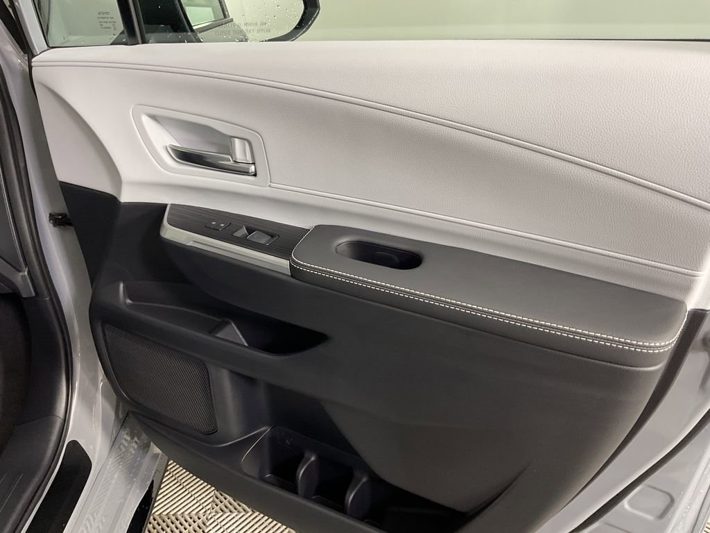 New 2026 Toyota Sienna XSE image 23