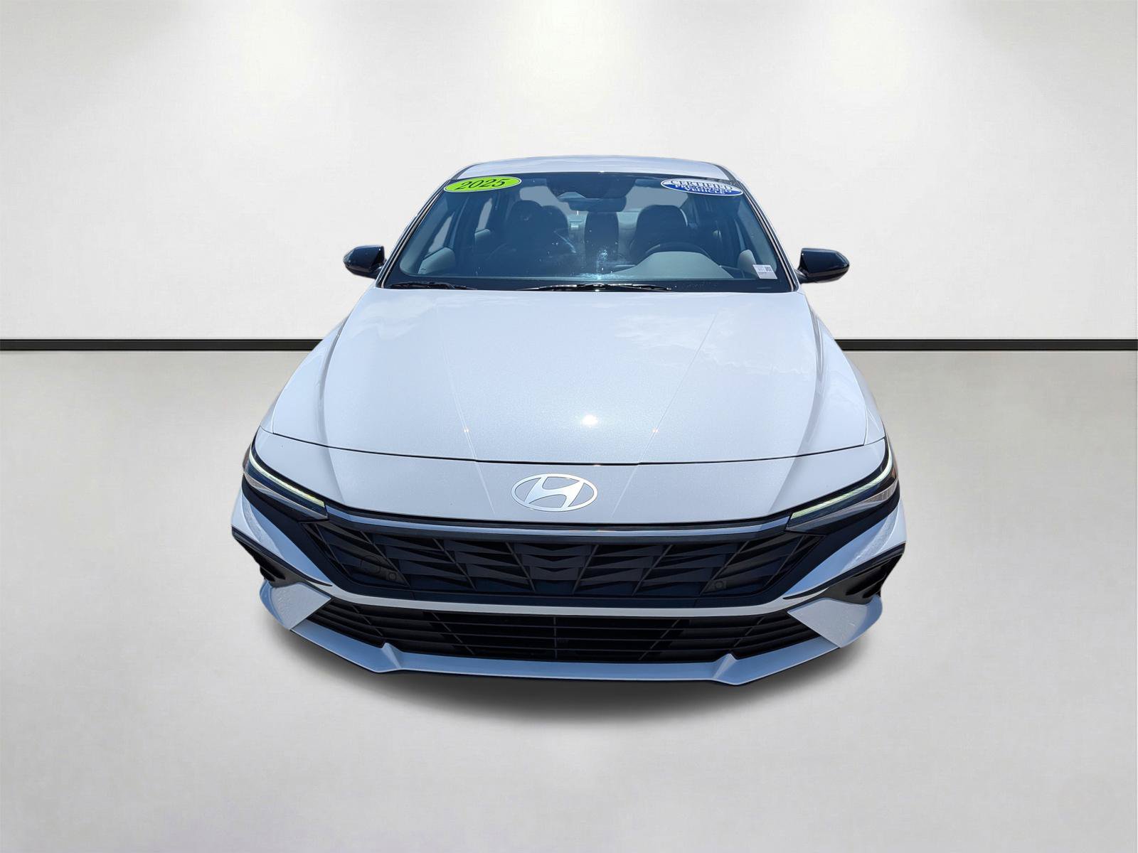 Used 2025 Hyundai Elantra SEL FWD image 9