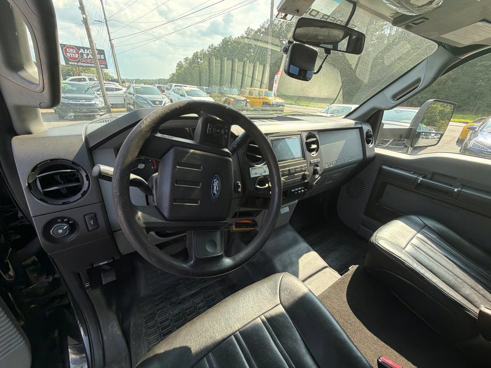 Used 2014 Ford F550 2WD Regular Cab Super Duty image 6
