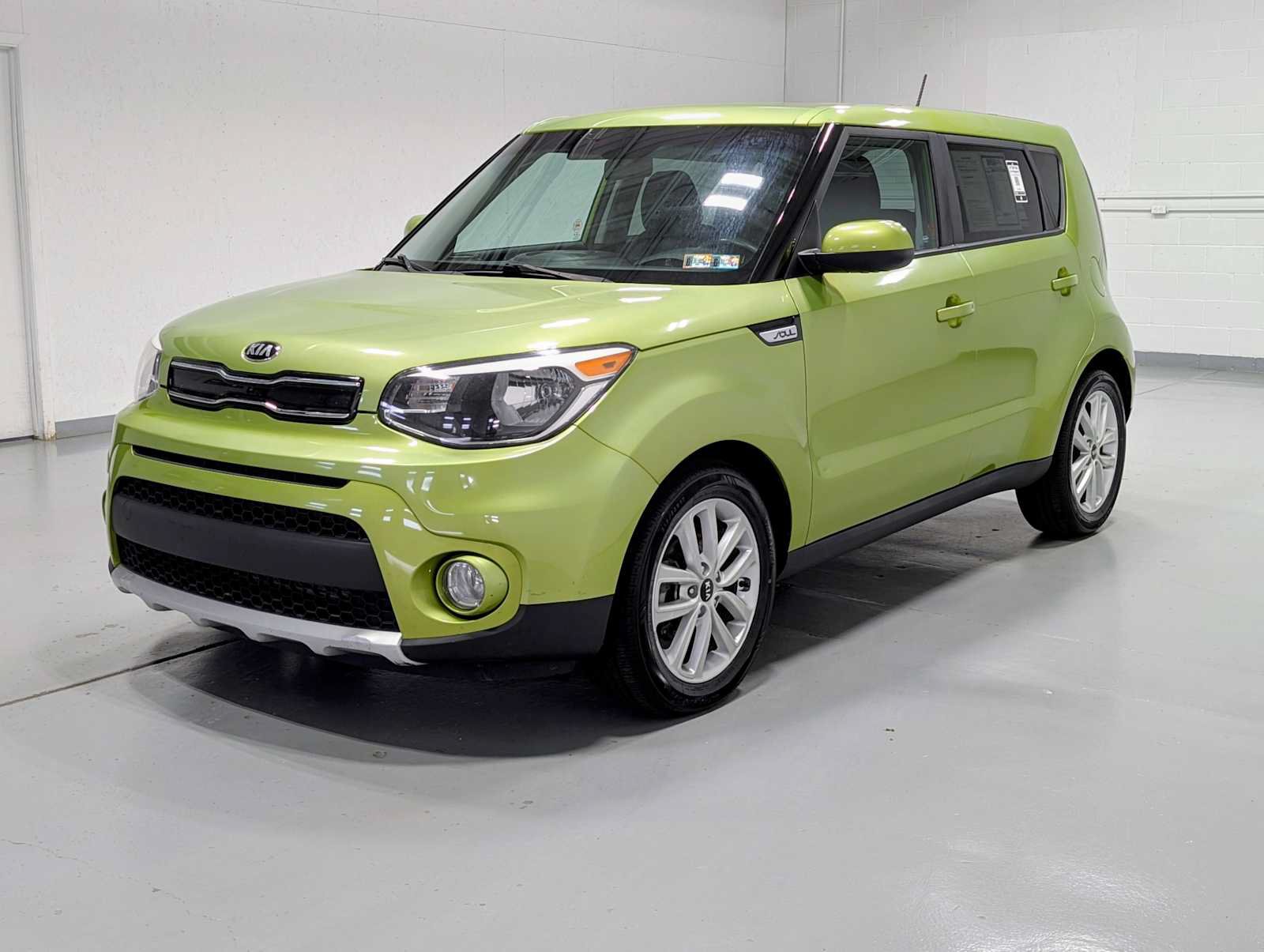 Used 2017 Kia Soul + FWD image 1
