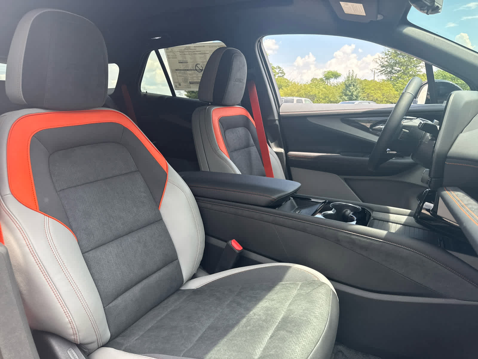 New 2025 Chevrolet Blazer EV SS w/ Performance Package AWD/4WD image 17