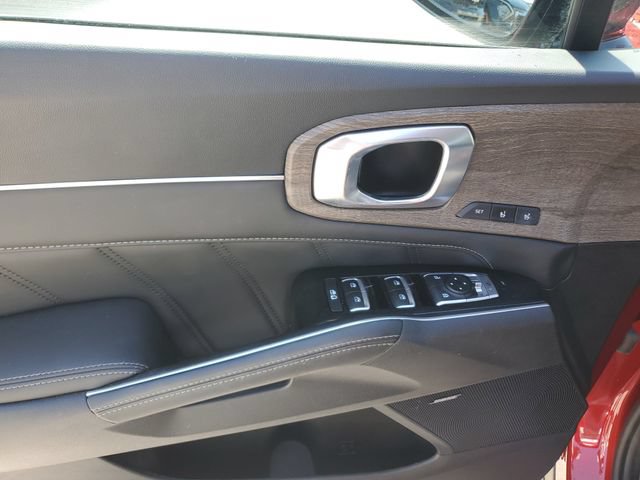 Certified 2023 Kia Sorento SX Prestige AWD/4WD image 18