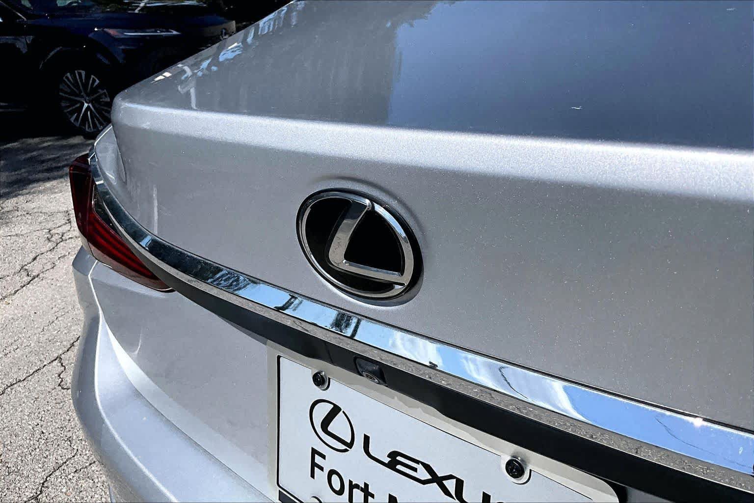 Used 2019 Lexus ES 350 w/ Premium Package FWD image 31
