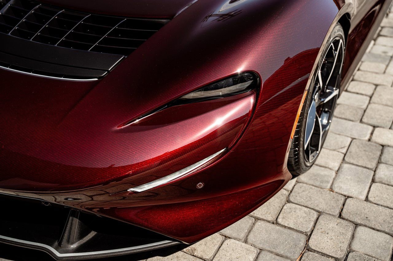 Used 2021 McLaren Elva RWD image 34