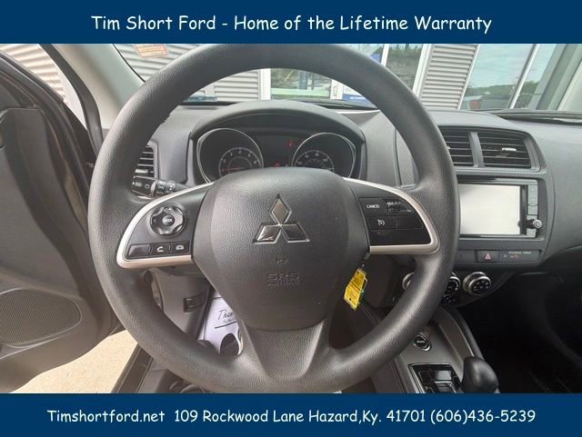 Used 2025 Mitsubishi Outlander Sport SE AWD/4WD image 18