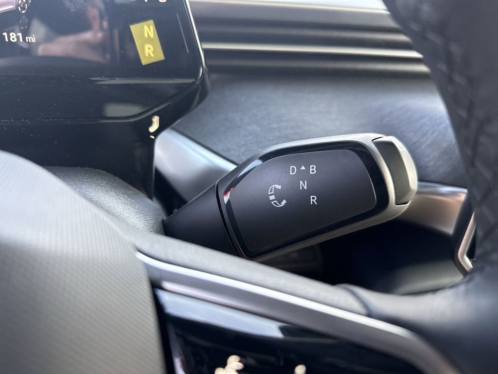 New 2025 Volkswagen ID. Buzz Pro S Plus AWD/4WD image 32