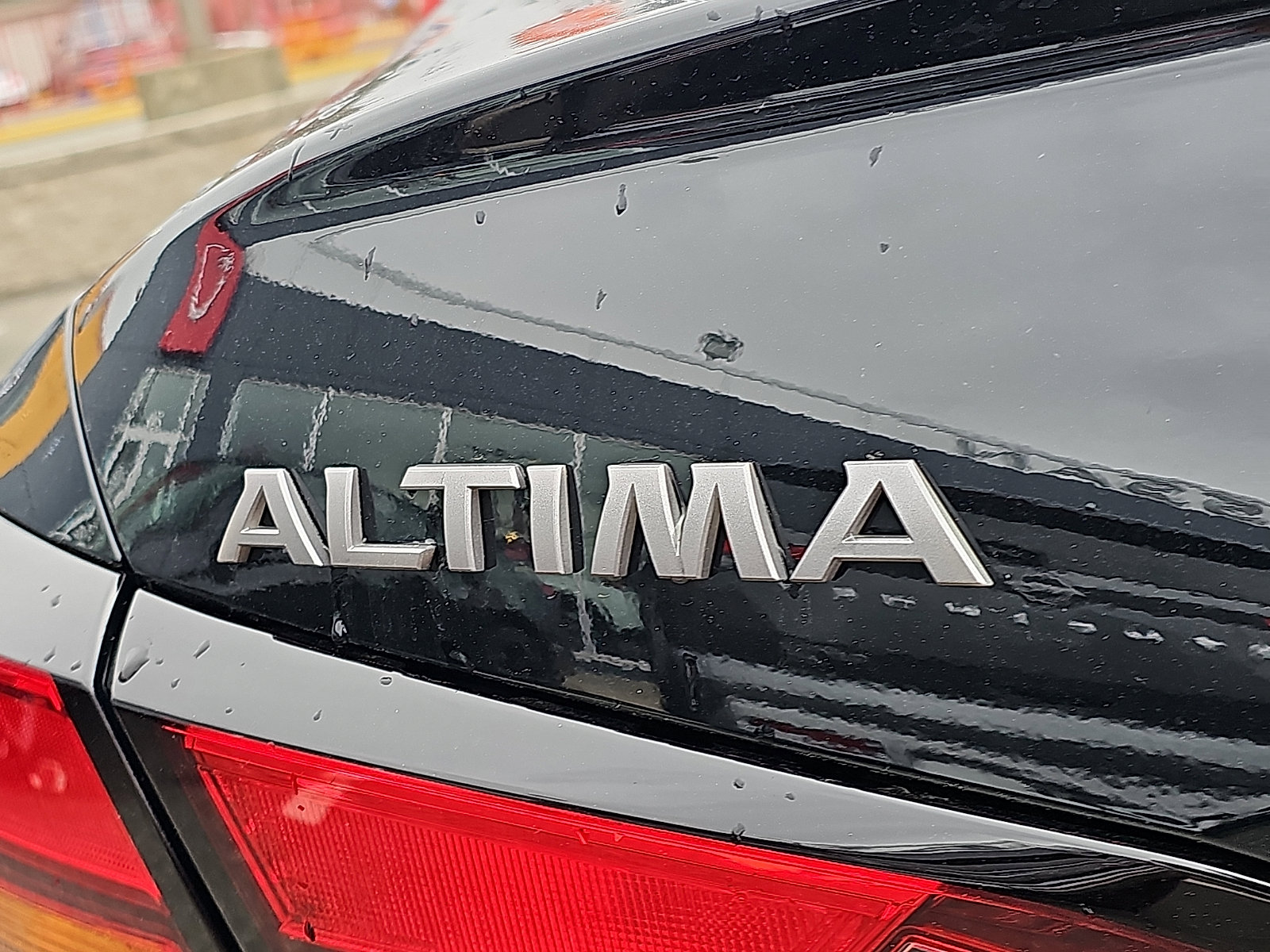 Used 2025 Nissan Altima 2.5 SR image 30