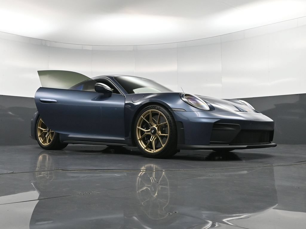 Certified 2026 Porsche 911 GT3 RWD image 37