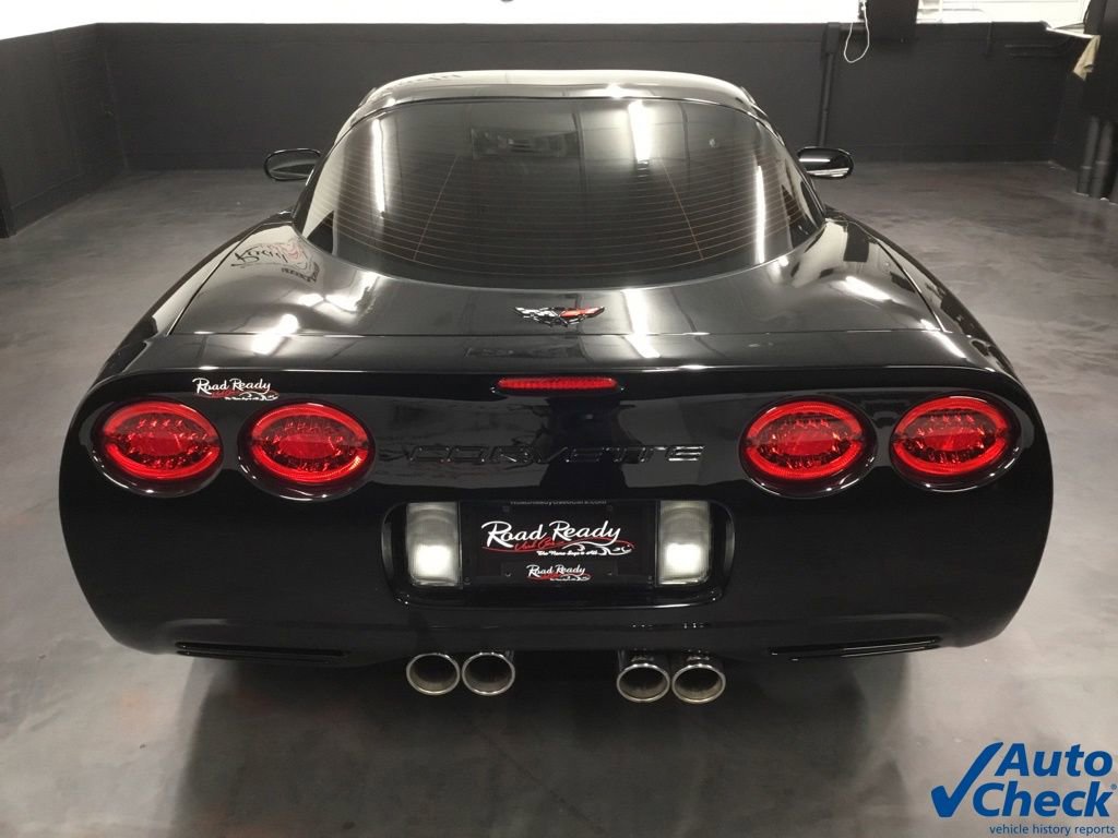 Used 2002 Chevrolet Corvette Coupe w/ Preferred Equipment Group2 RWD image 9