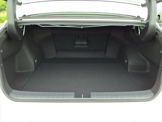 New 2026 Lexus ES 350e FWD image 32
