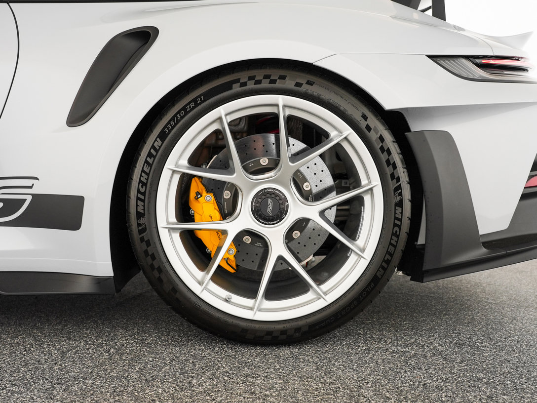 Used 2025 Porsche 911 GT3 RS RWD image 36