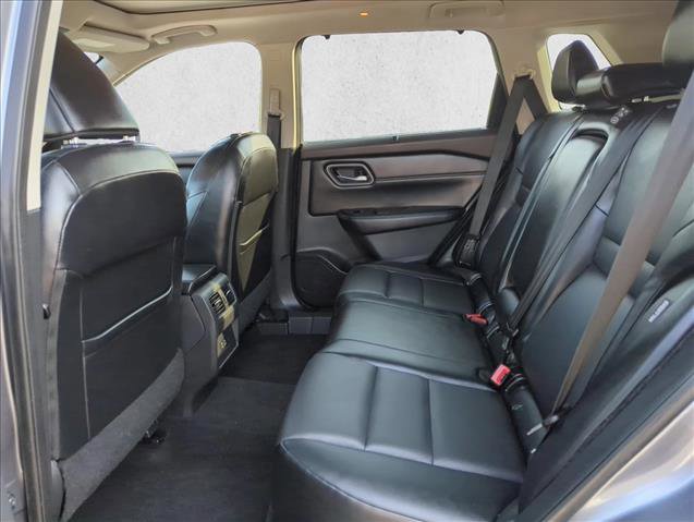 Used 2021 Nissan Rogue SV w/ Premium Package FWD image 19