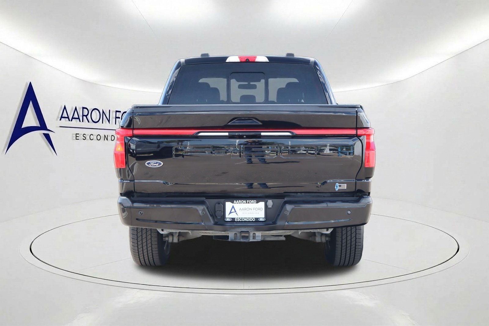 Used 2023 Ford F150 Lightning Lariat w/ Equipment Group 511A High AWD/4WD image 5