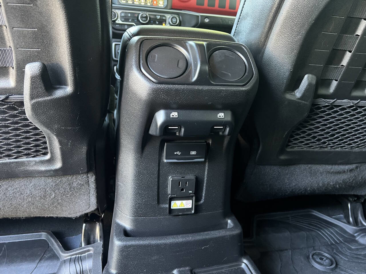 Used 2018 Jeep Wrangler Unlimited Rubicon AWD/4WD image 33