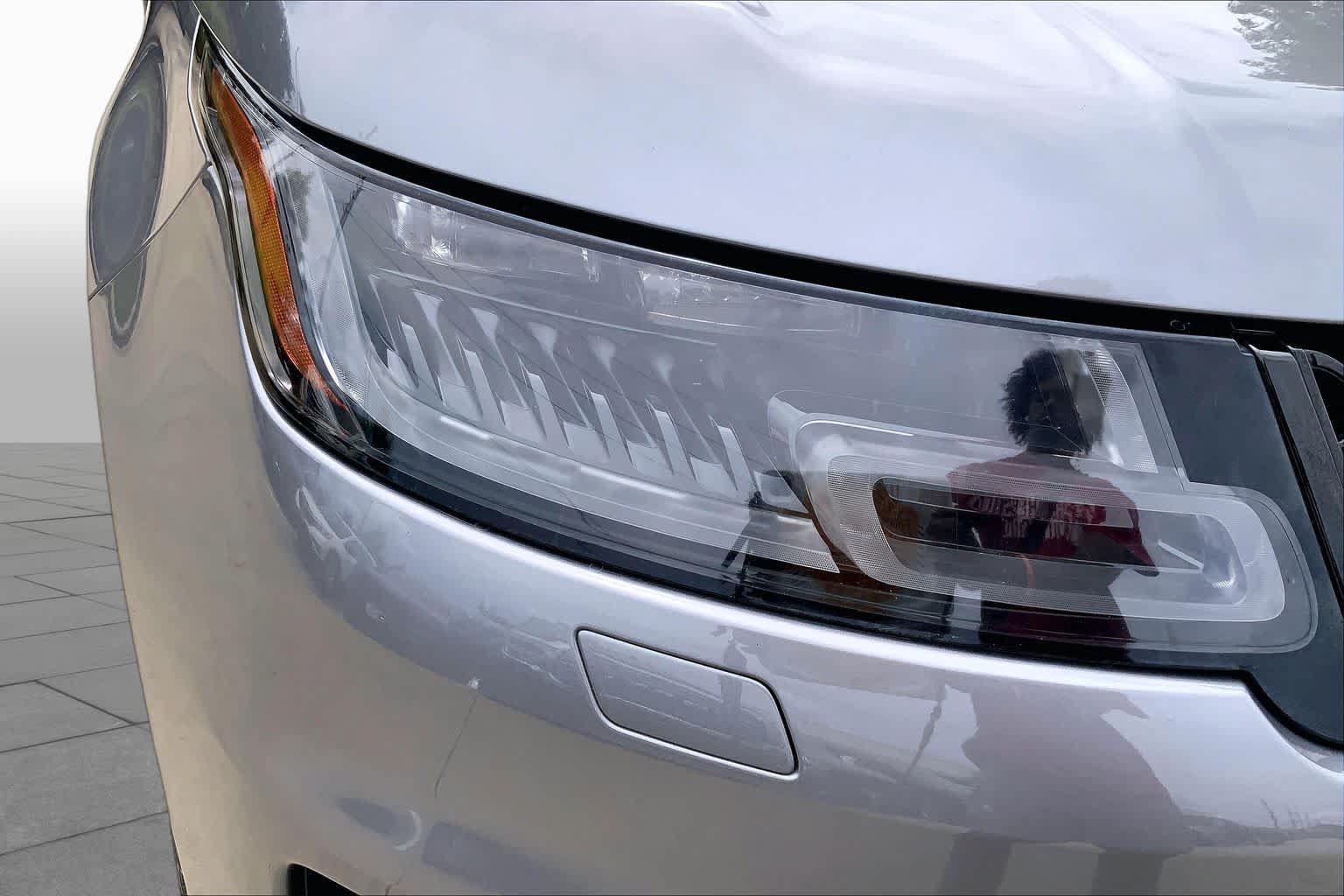 Used 2021 Land Rover Range Rover Sport HSE Silver Edition AWD/4WD image 28