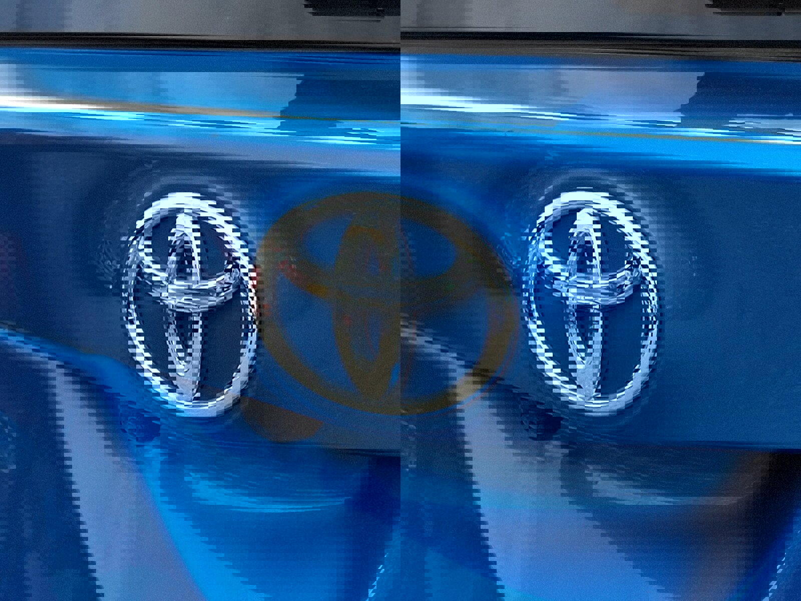 Used 2018 Toyota Corolla iM w/ Carpet Mat Package (TMS) image 30