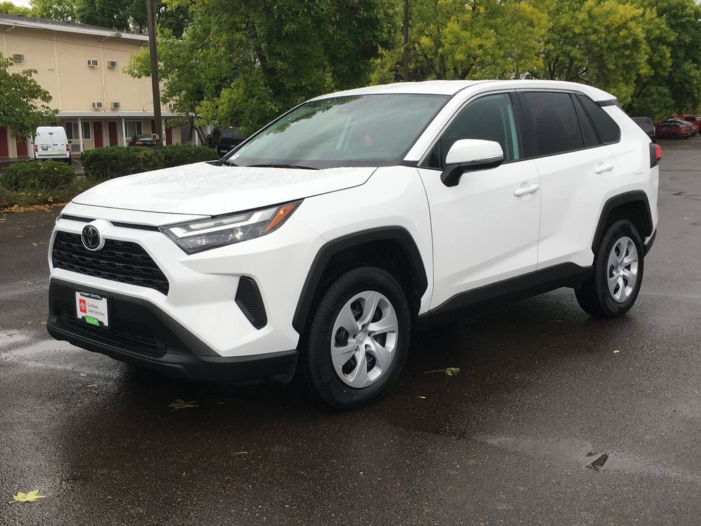 Used 2024 Toyota RAV4 LE AWD/4WD image 11