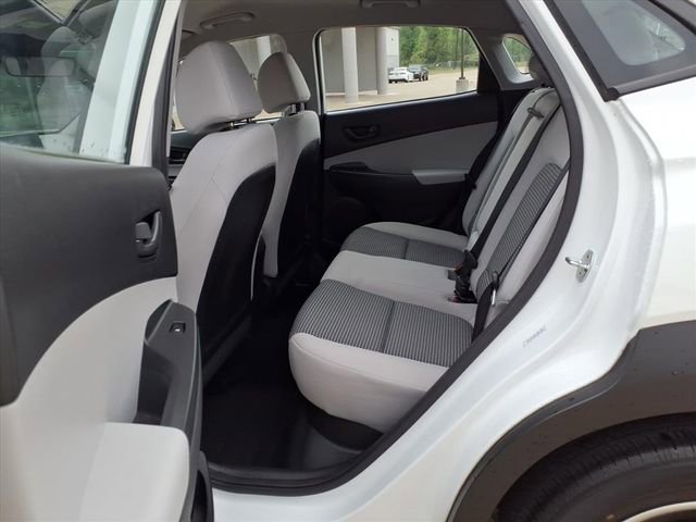 Certified 2022 Hyundai Kona SE image 17