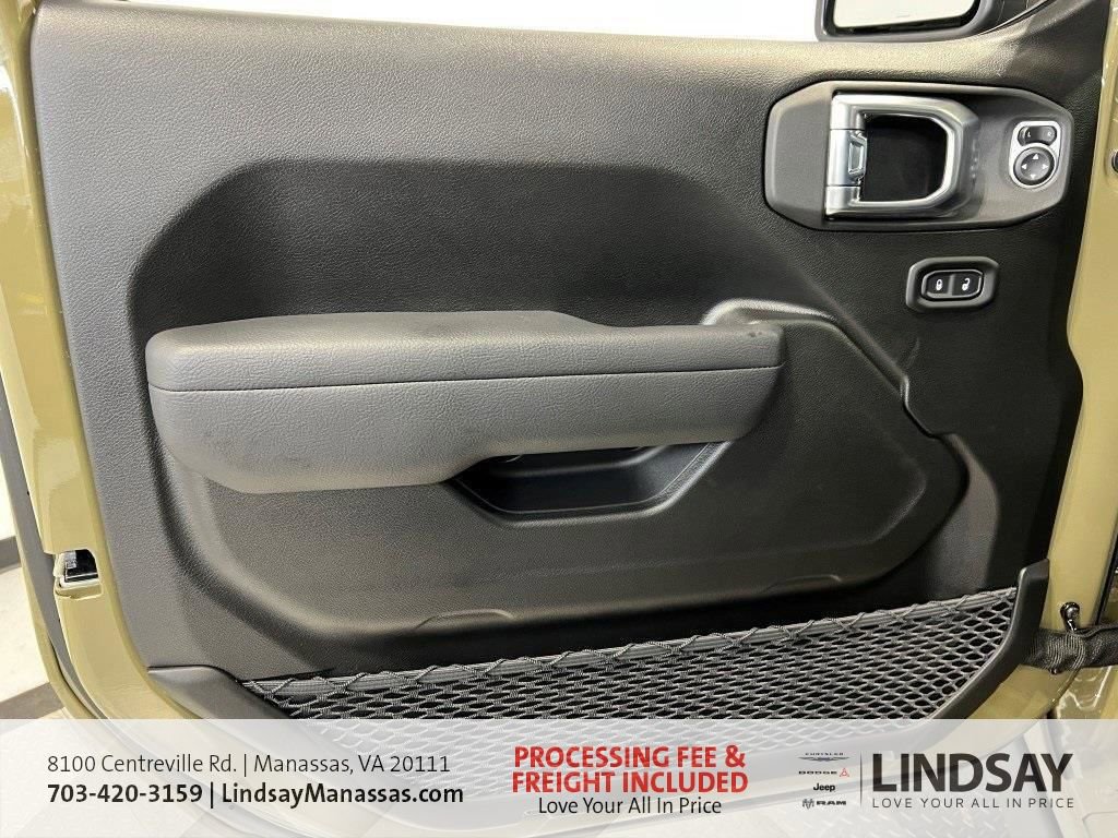 New 2026 Jeep Gladiator Rubicon w/ Safety Group image 28