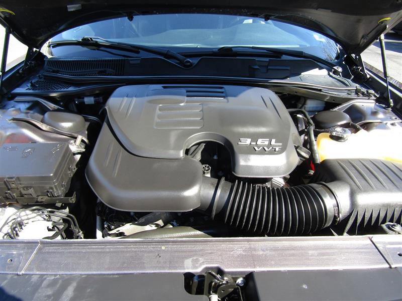 Used 2015 Dodge Challenger SXT Plus w/ Driver Convenience Group image 36