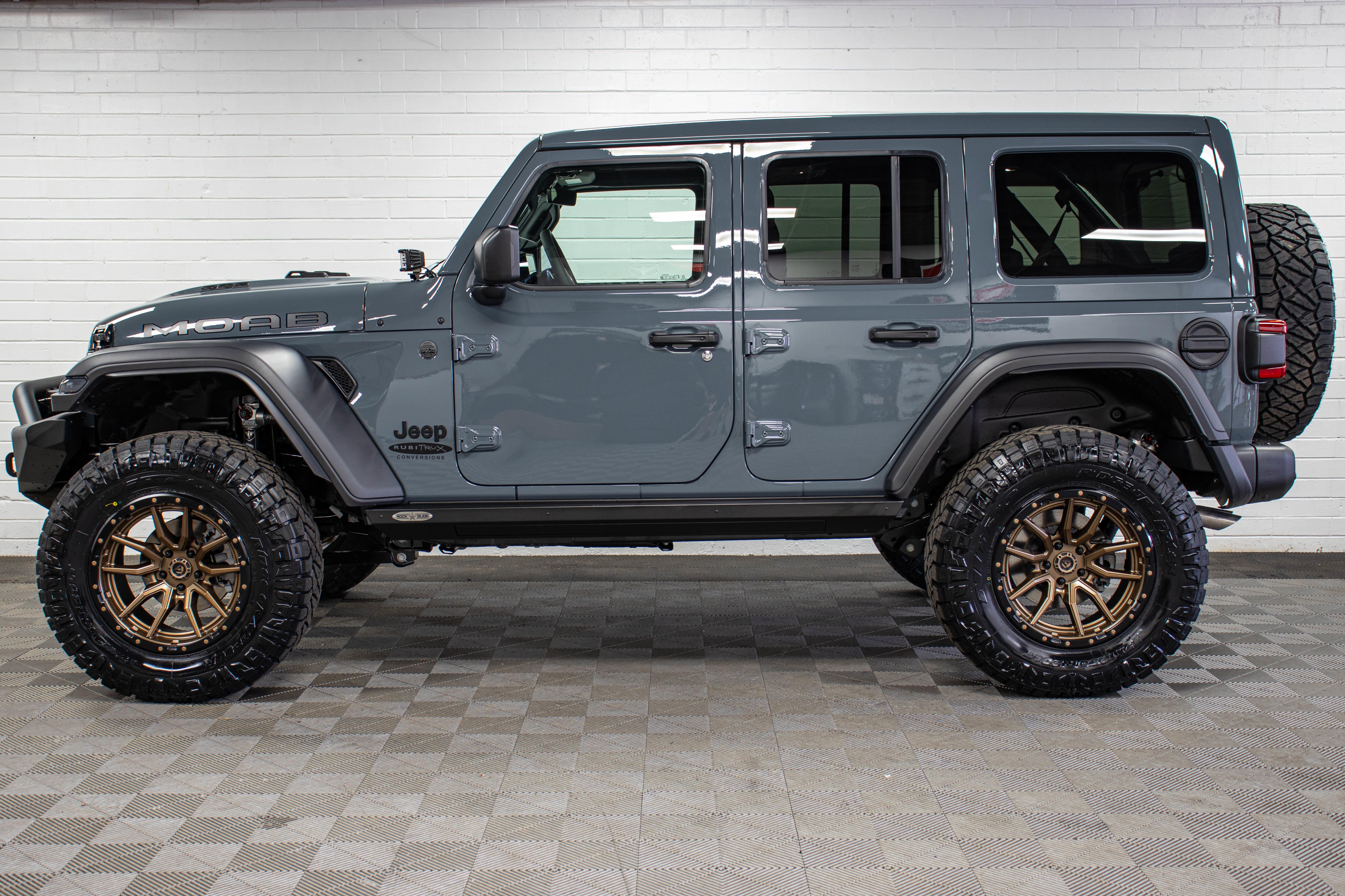 Used 2026 Jeep Wrangler Moab w/ Quick Order Package 27X Moab AWD/4WD image 6