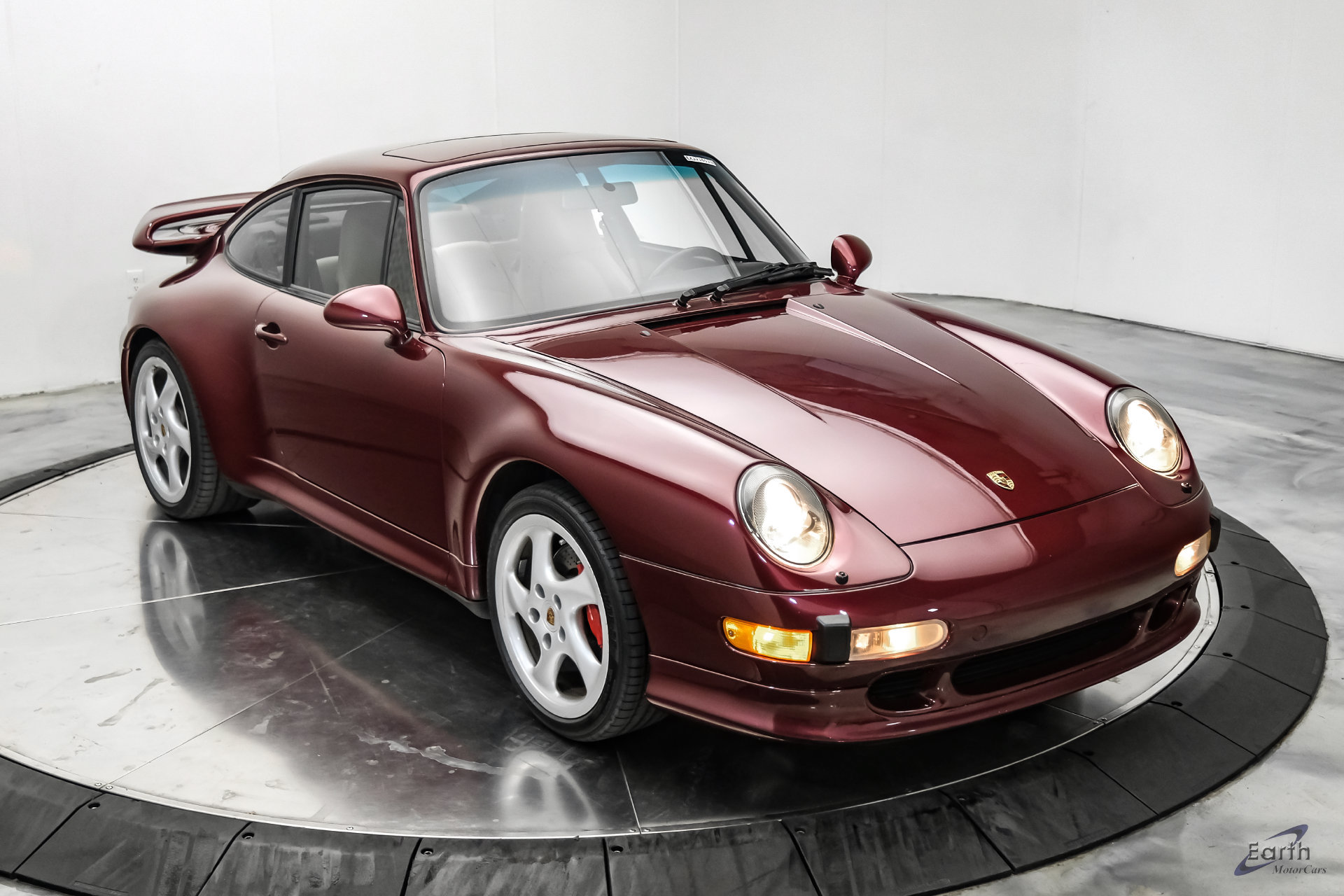 Used 1997 Porsche 911 Carrera 4S AWD/4WD image 29
