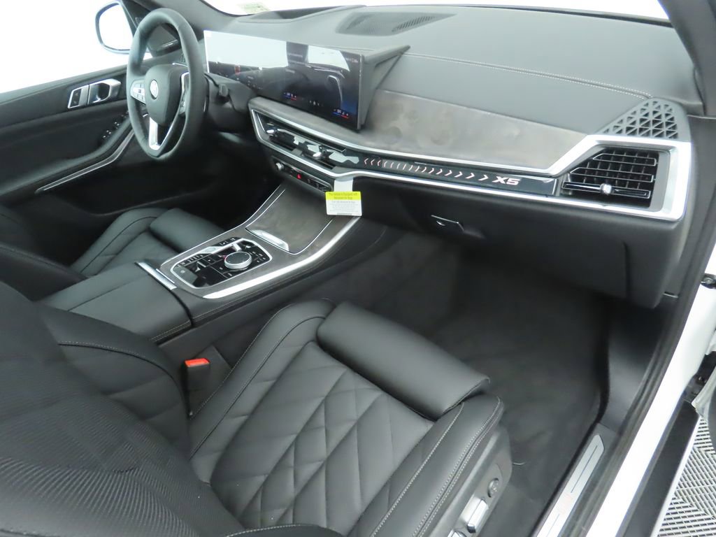 New 2026 BMW X5 xDrive40i w/ Premium Package image 18