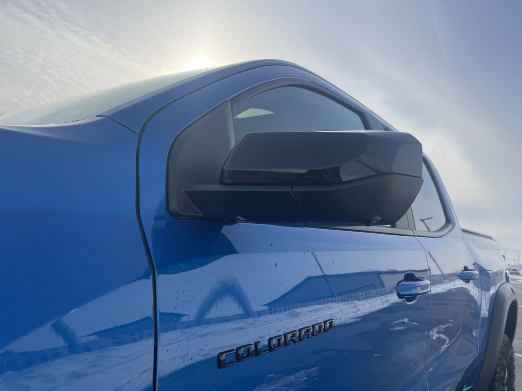 Used 2024 Chevrolet Colorado ZR2 w/ ZR2 Convenience Package III image 11