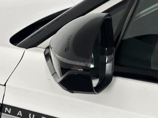 New 2026 Lincoln Nautilus Premier w/ Equipment Group 102A AWD/4WD image 32