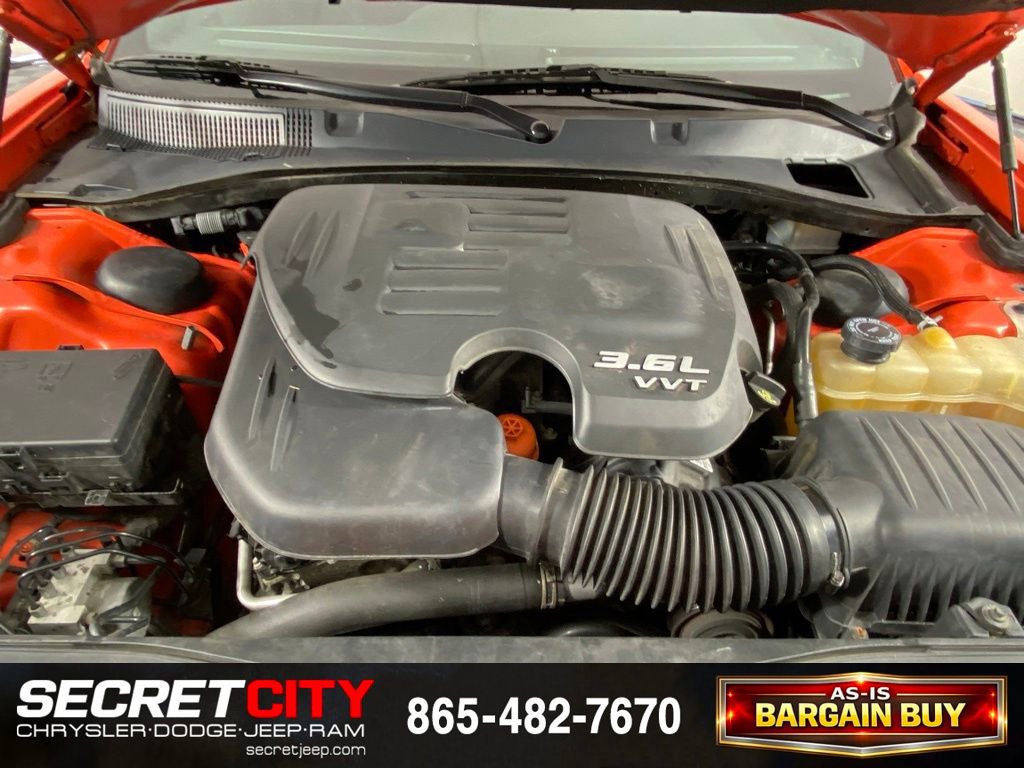 Used 2018 Dodge Charger SXT Plus w/ Blacktop Package RWD image 30
