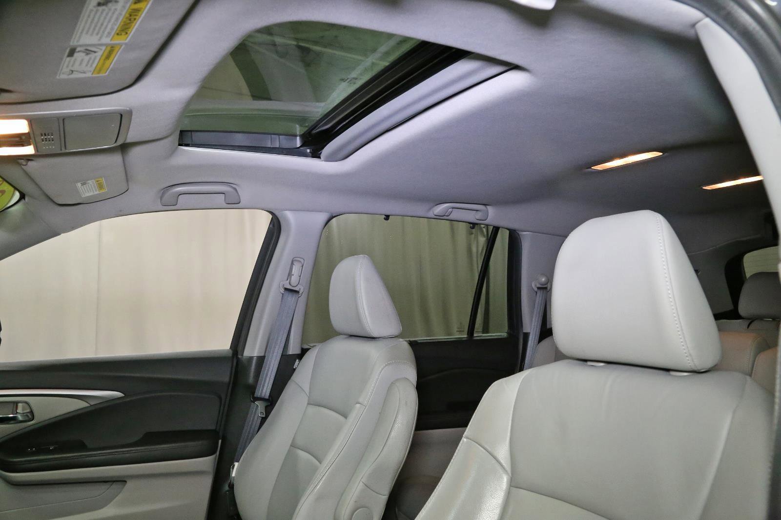 Used 2021 Honda Pilot EX-L image 3