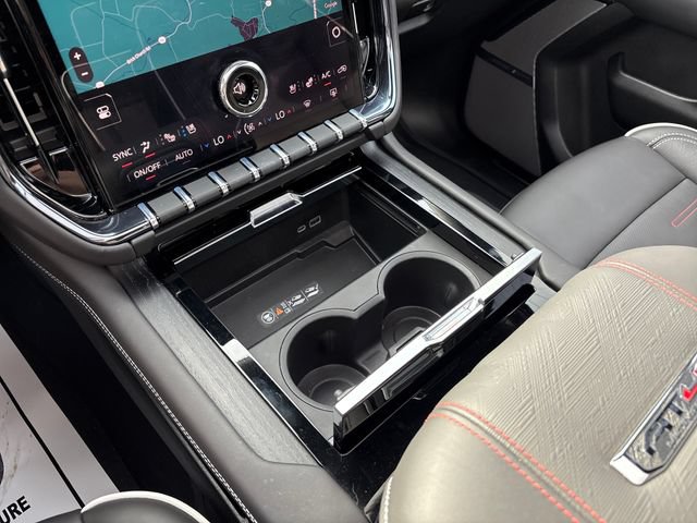 Used 2026 GMC Yukon AT4 Ultimate w/ LPO, Floor Liner Package AWD/4WD image 19