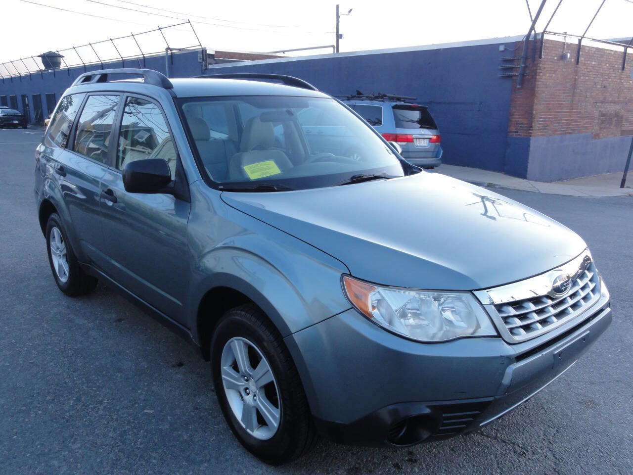 Used 2011 Subaru Forester 2.5X w/ Alloy Wheel Value Pkg AWD/4WD image 2