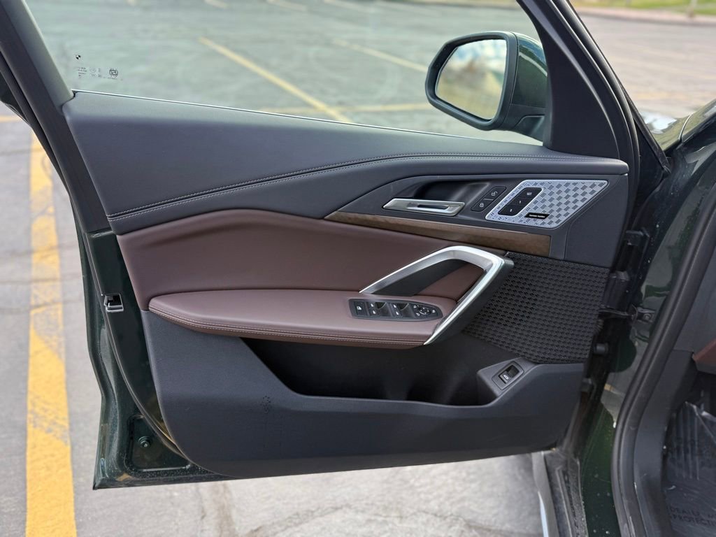 Certified 2025 BMW X1 xDrive28i w/ Premium Package image 9