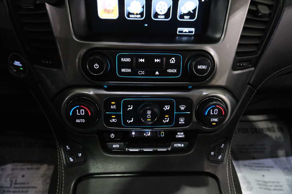Used 2019 Chevrolet Suburban Premier AWD/4WD image 32