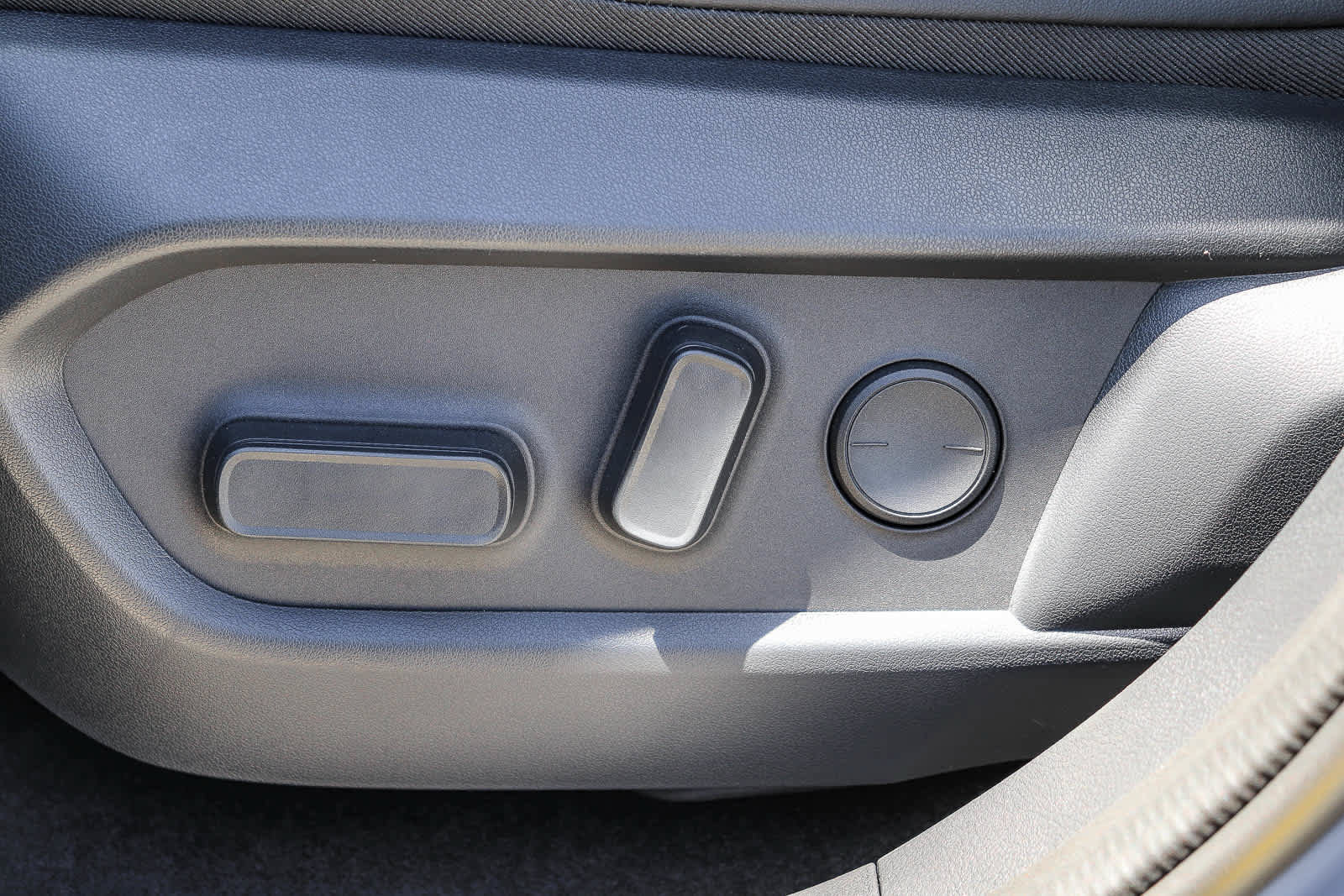 New 2026 Lexus ES 350e FWD image 21