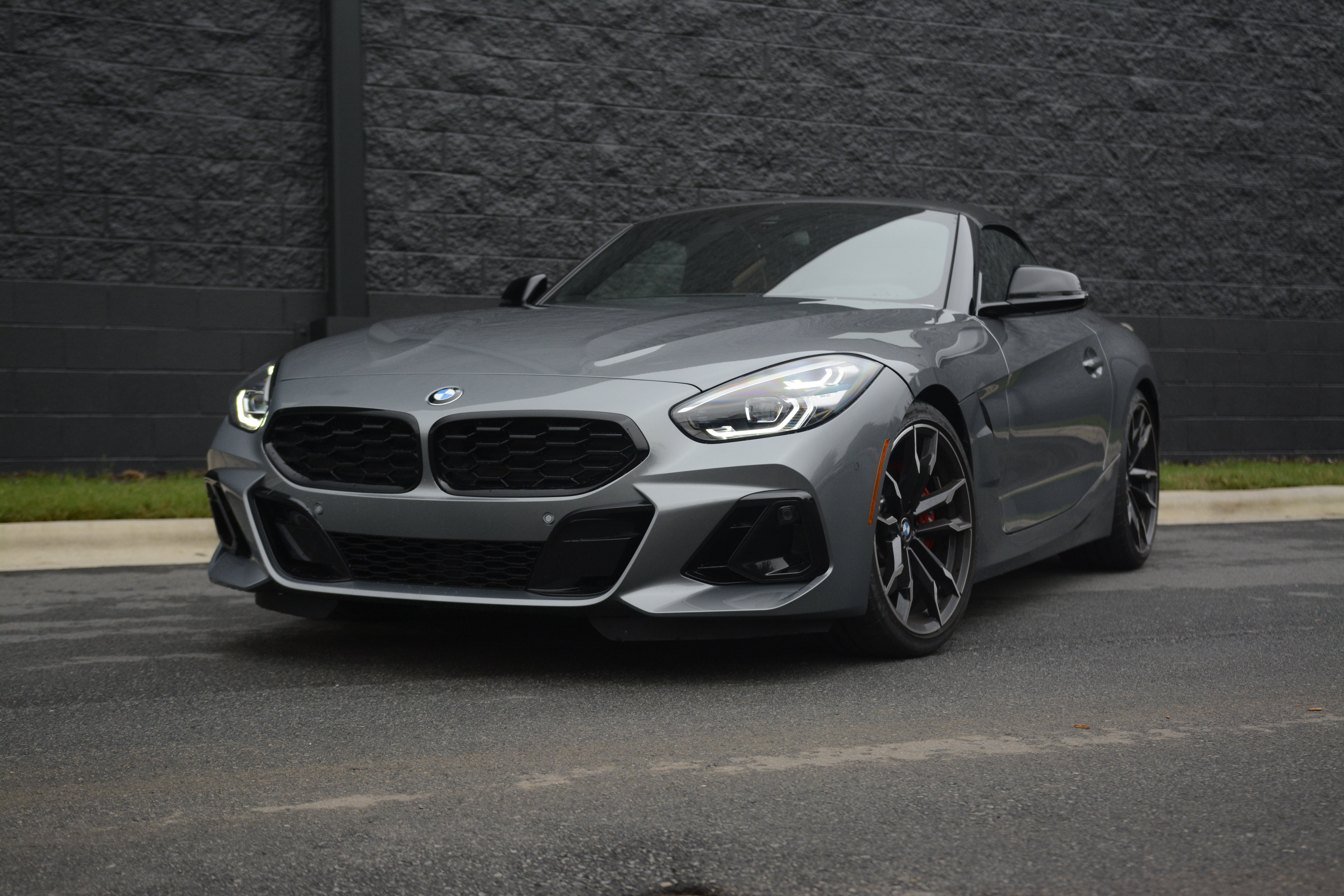 Used 2026 BMW Z4 M40i RWD image 38