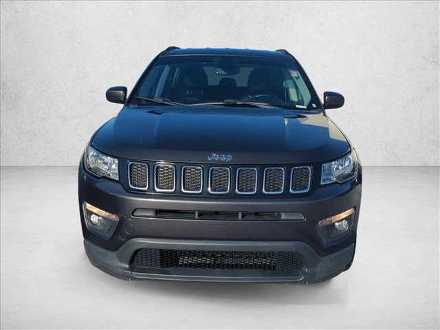 Used 2019 Jeep Compass Latitude w/ Popular Equipment Group FWD image 2