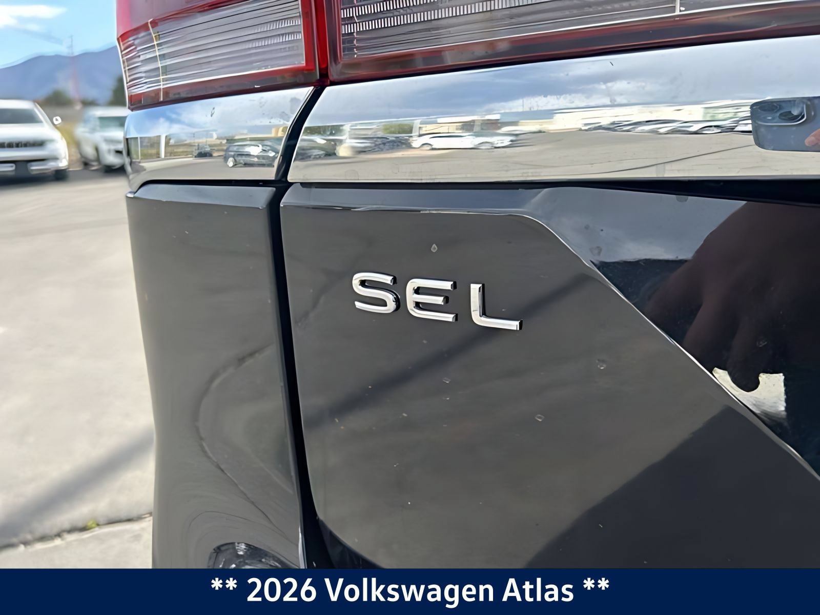 New 2026 Volkswagen Atlas SEL Premium R-Line AWD/4WD image 13