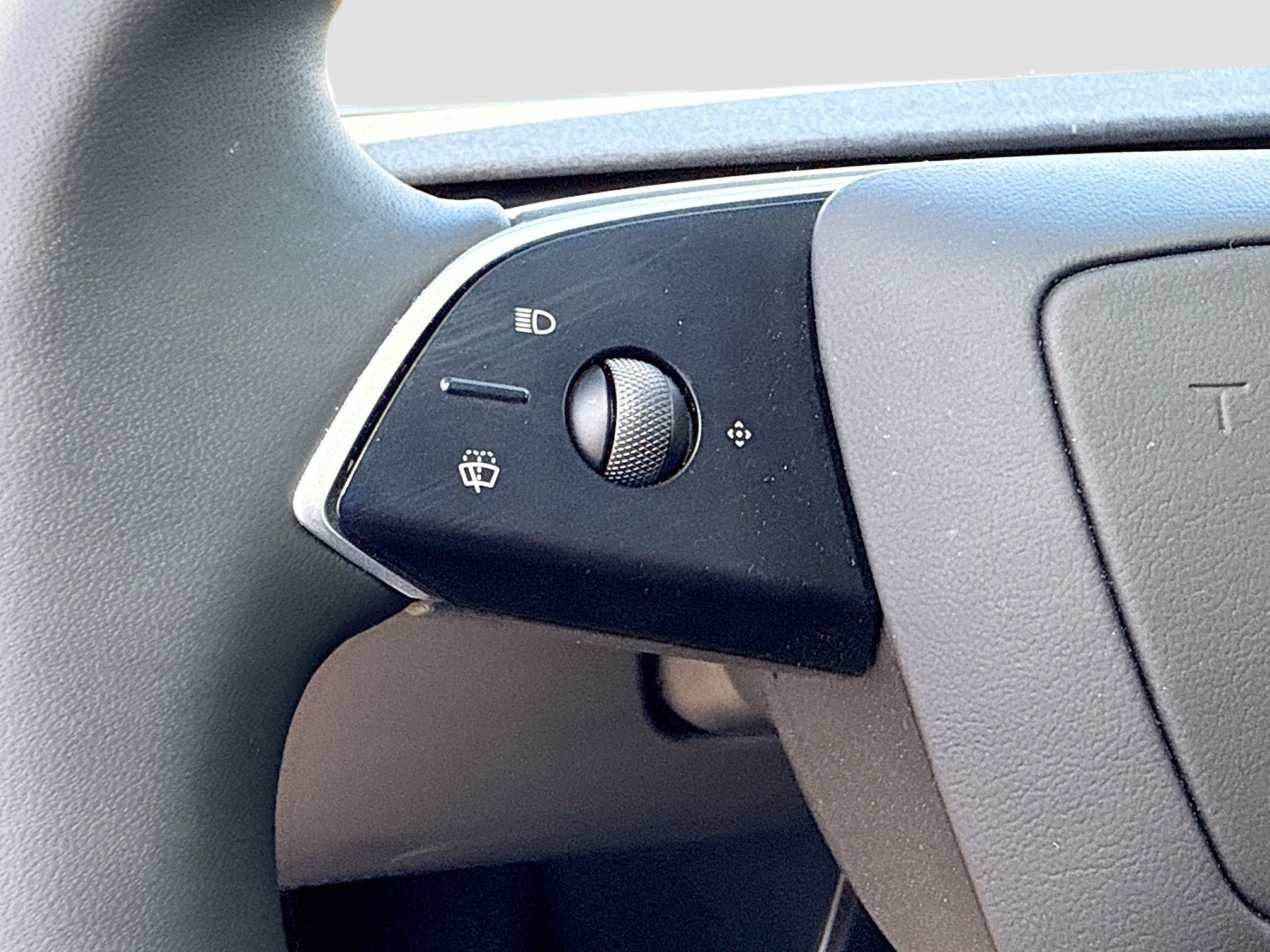 Used 2026 Tesla Model Y AWD image 34