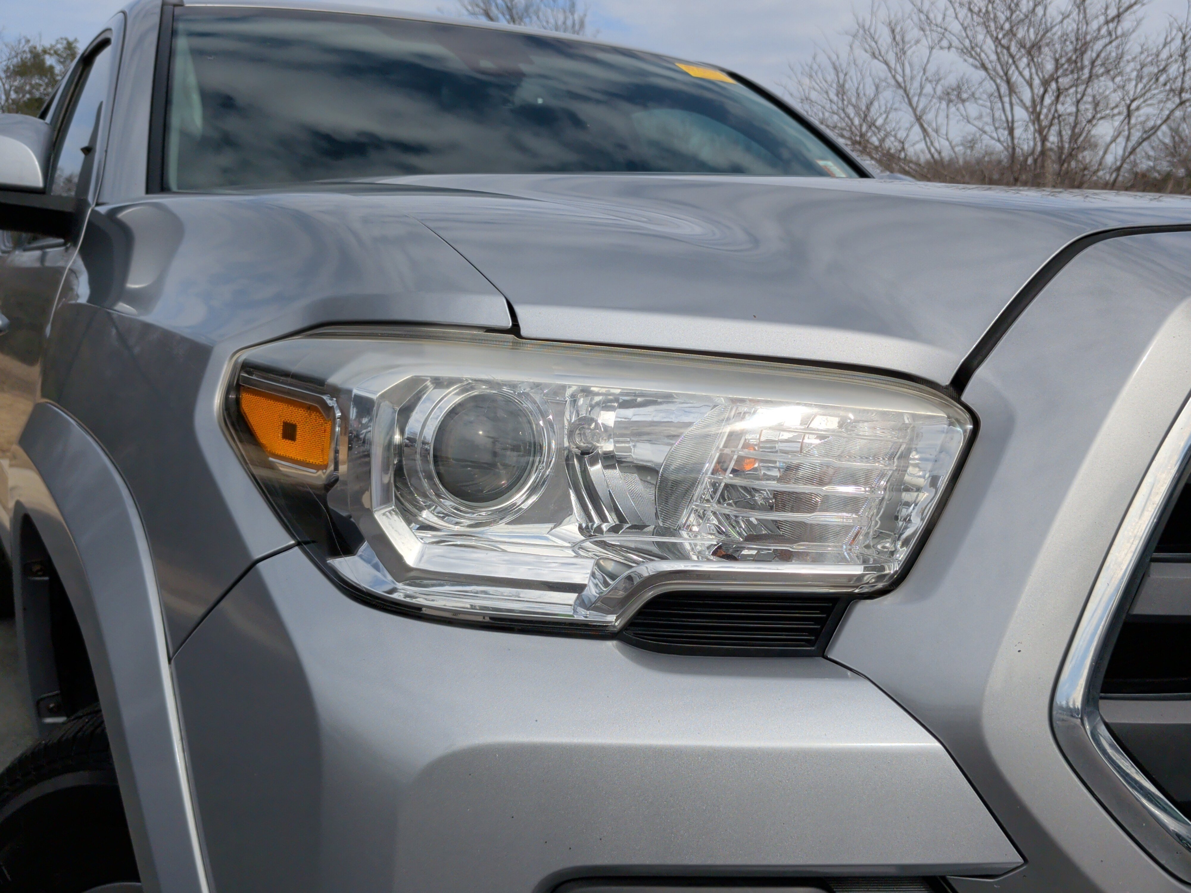 Used 2019 Toyota Tacoma SR5 image 3