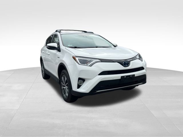 Used 2018 Toyota RAV4 XLE image 7