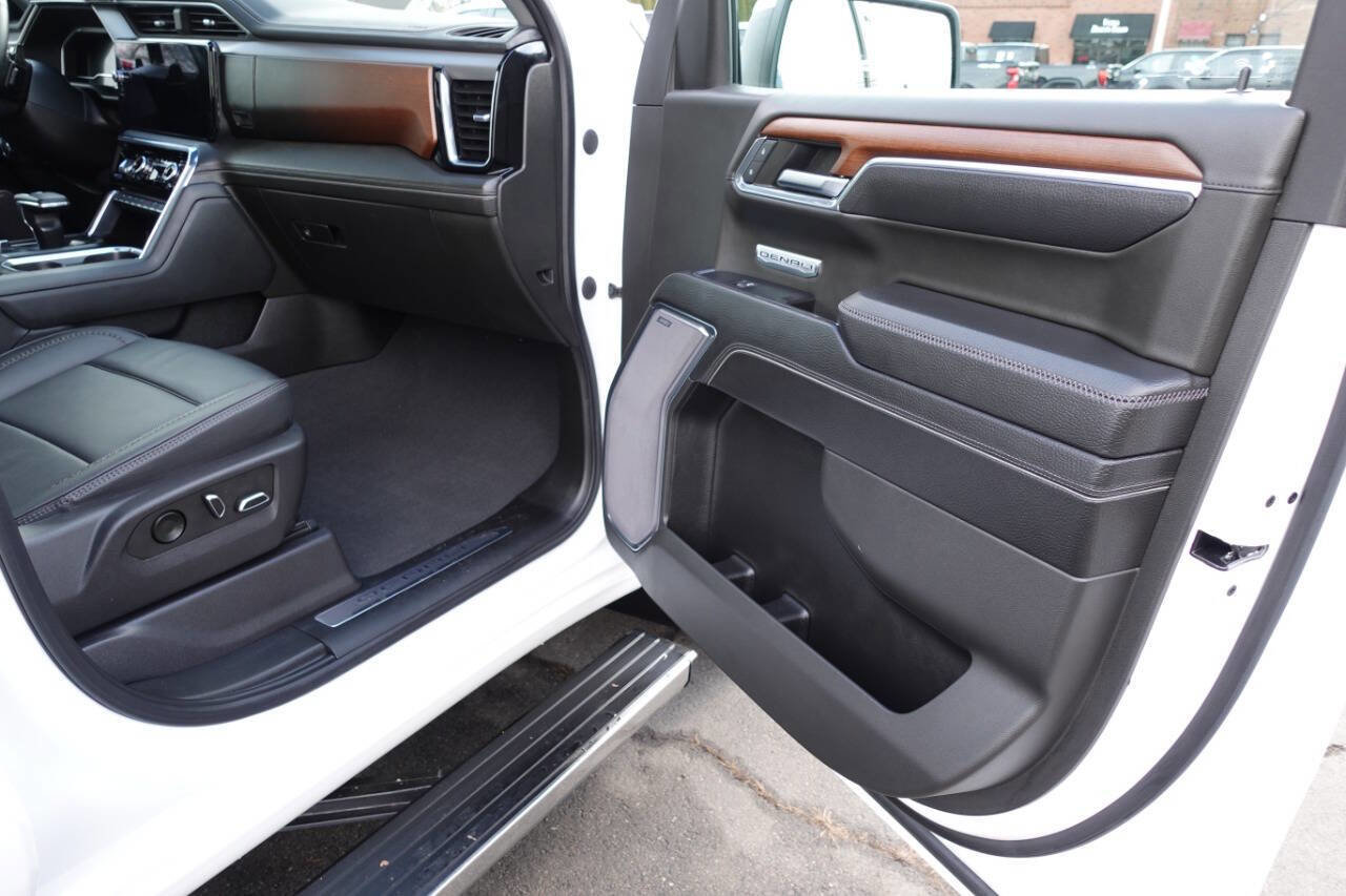 Used 2023 GMC Sierra 1500 Denali w/ Denali Reserve Package AWD/4WD image 41